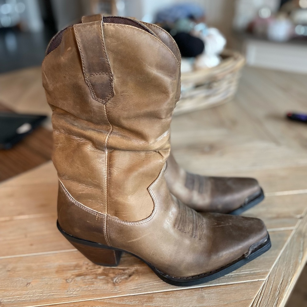 Woman’s Durango Crush Western Boots